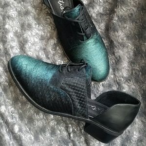 Matisse iridescent oxford